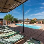 Minerva Country house